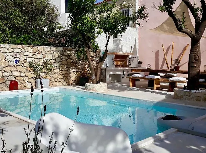 The Manor - Old Town Rethymno, Crete Villa